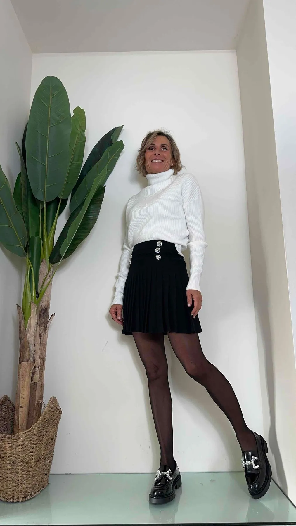 DAFNE - ZMI3030P23 - GONNA MAGLIA CORTA PLISSEE CON BOTTONI GIOIELLO